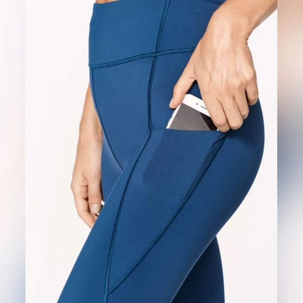 Lululemon Break Free Crop 17” (Nulux) In Night Tide Size 4